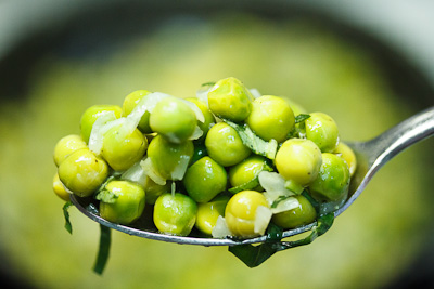 "Guisantes al Limón y Albahaca" IMG_3690.jpg